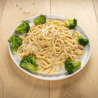Fettuccini Alfredo with Broccoli