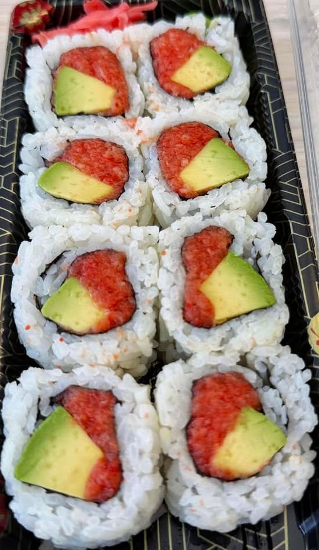 Spicy Tuna Avocado Roll.